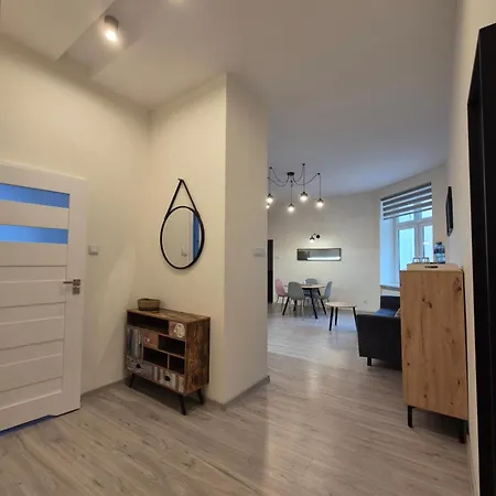 Duzy Komfortowy Apartament W Samym Centrum Przy Manufaktura I Piotrkowska, Blisko Zoo, Fala * Lodz (Lodz)